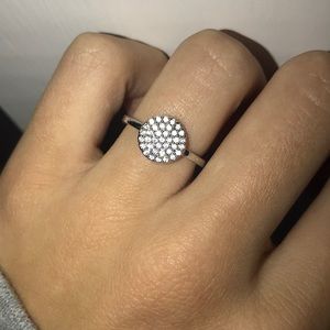 Size 6 ring!!